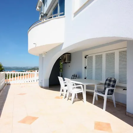 Guest house And By The Sea - 5085
